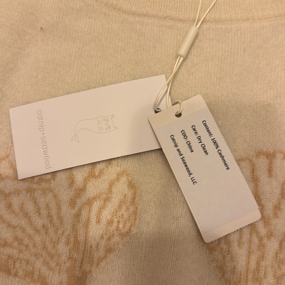 the cashmere sweater in almond - Picture 3 of 5